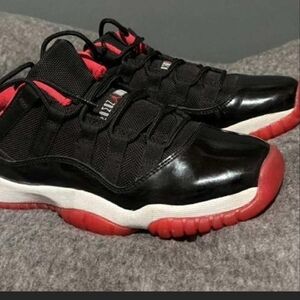 Retro Jordan 11 Size 6 Youth